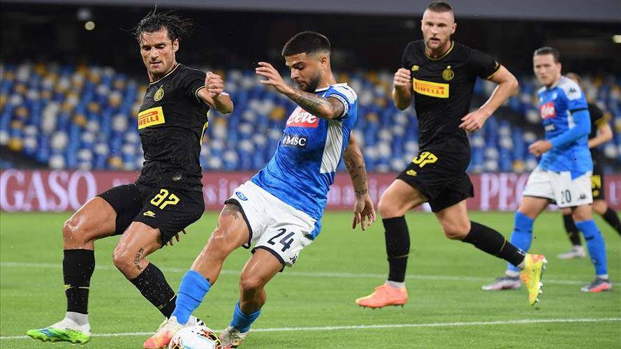 偶像深深的 偶像深深的