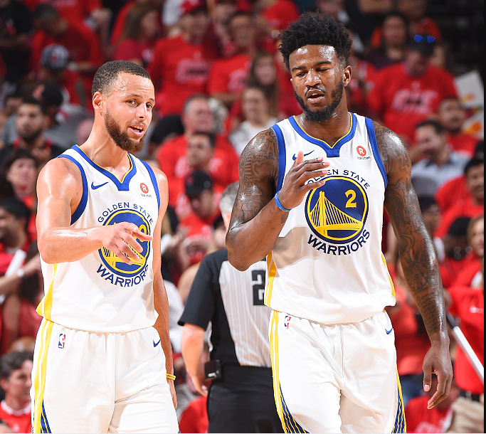 早年他以火 早年他以火